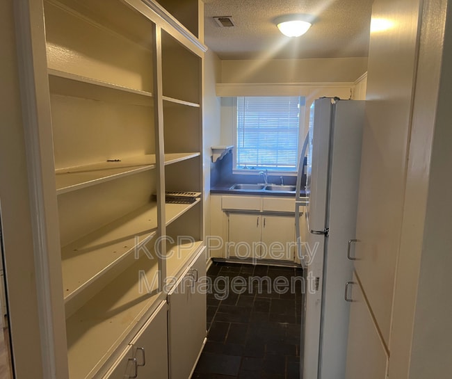 Foto del edificio - 2820 S O St