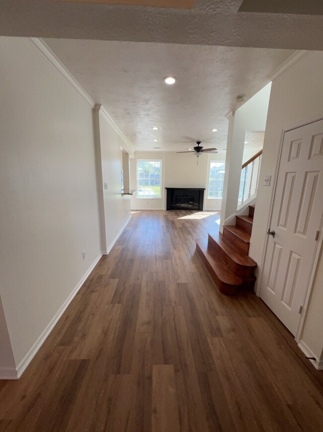 Building Photo - 8826 Burleson Ct