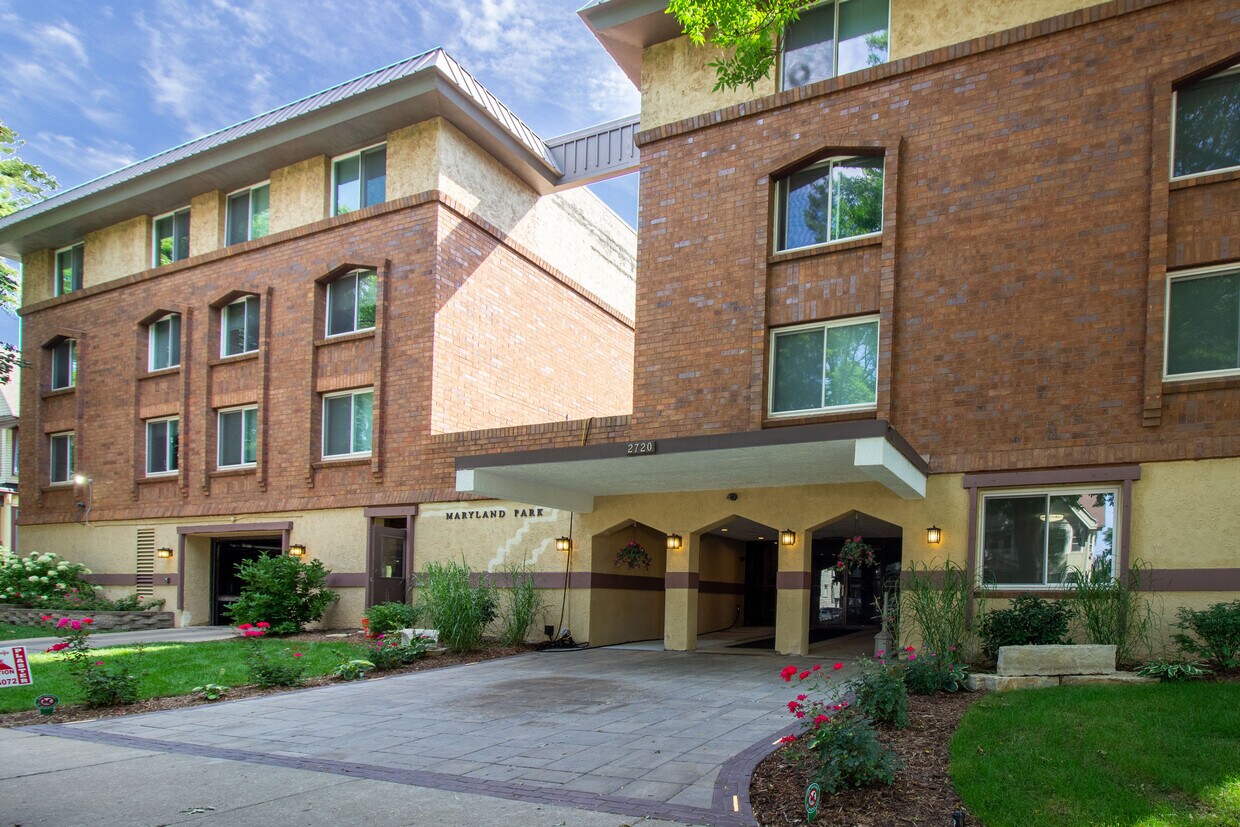 Maryland Park Apartments 2720 N Frederick Ave Milwaukee, WI