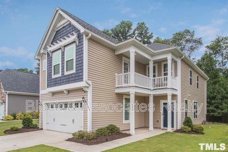 Foto principal - 2212 Magnolia Tree Ln