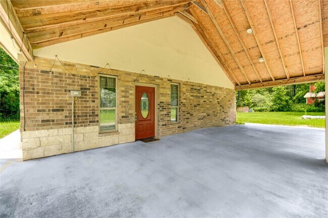 Building Photo - 47 Blue Lake Dr