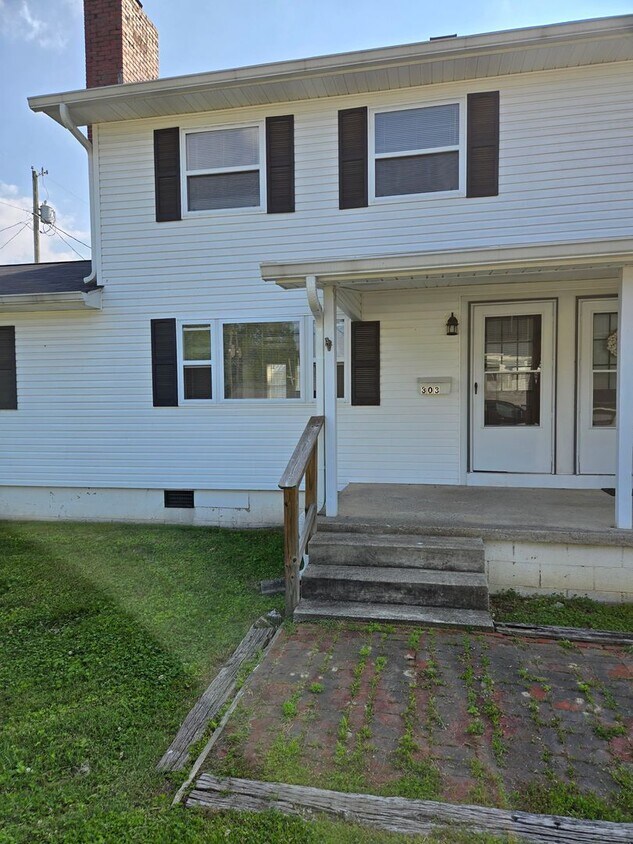 Primary Photo - Oak Ridge 37830 - 2 bedroom, 1 bath - Cont...