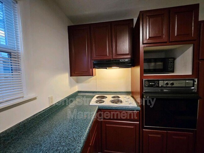 Foto del edificio - 634 SW Grant St.