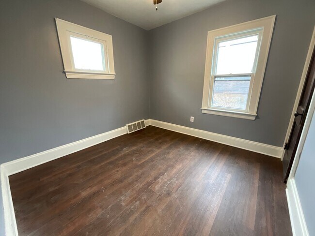 Foto del edificio - 14014 Edgewood Ave