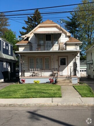 Building Photo - 2868 McKoon Ave
