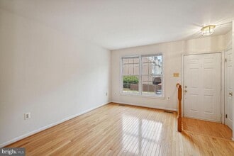 Building Photo - 7817 Gum Springs Village Dr