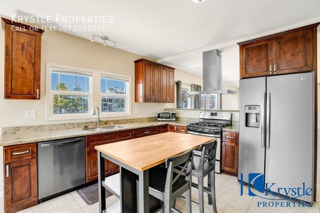 Building Photo - The WOW house