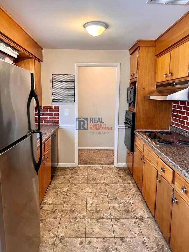 Foto del edificio - 7041 Beacon Way