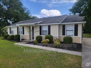 Building Photo - 2640 Teakwood Dr