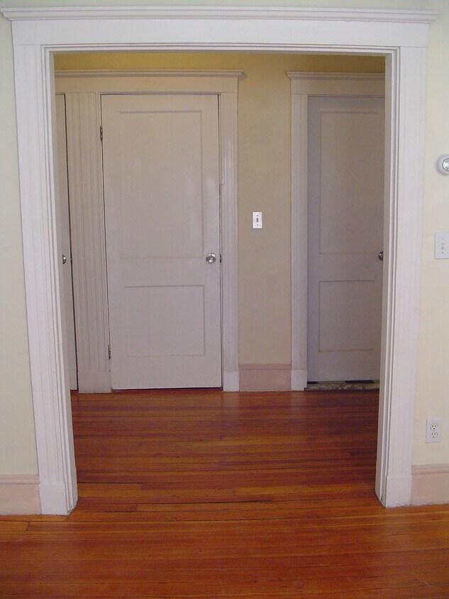 Foto principal - 73 Cottage St