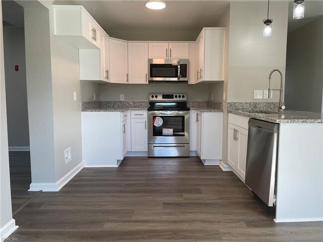 Foto del edificio - 7120 Clarion Ln
