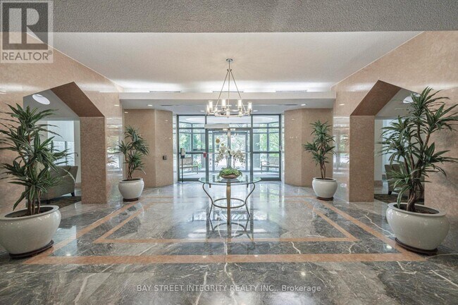 Photo du bâtiment - 2177 Burnhamthorpe Rd W