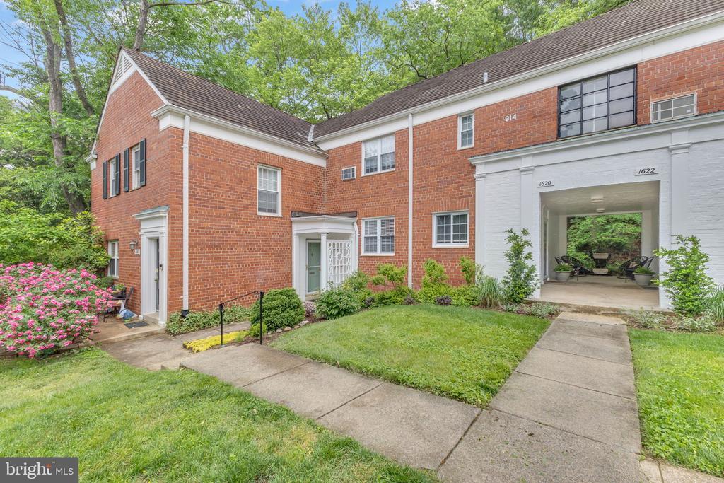 Primary Photo - 1618 Fitzgerald Ln
