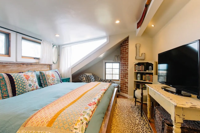 Building Photo - Charming 3-Bedroom, 1.5-Bath Duplex in Pacific Grove