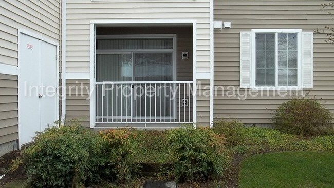 Building Photo - Ground Floor Unit