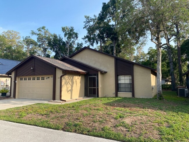 Building Photo - Charming 2 Bed, 2 Bath Home with Garage in...