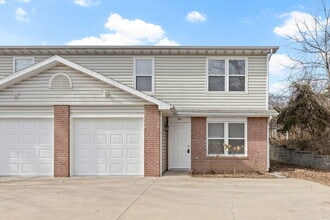 Building Photo - 2008 Gus Ct