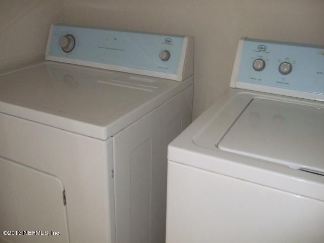 Foto del edificio - 4165 Crownwood Dr