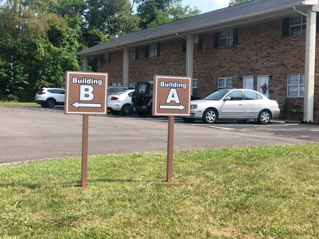 Building Photo - 539 E Morgan St