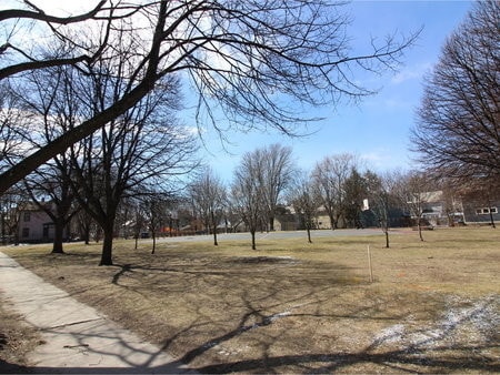 Building Photo - 374 North St