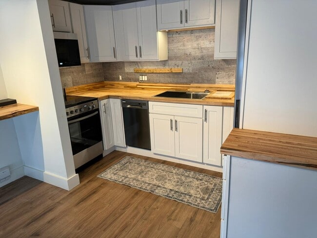 Remodeled Kitchen - 99 Silver St