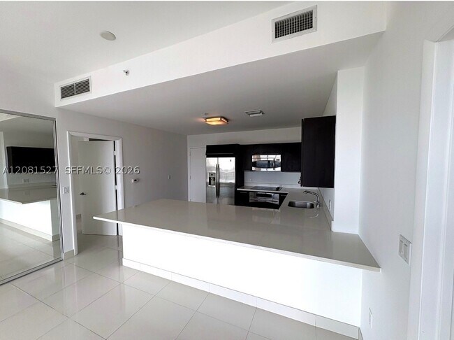 Foto del edificio - 90 SW 3rd St