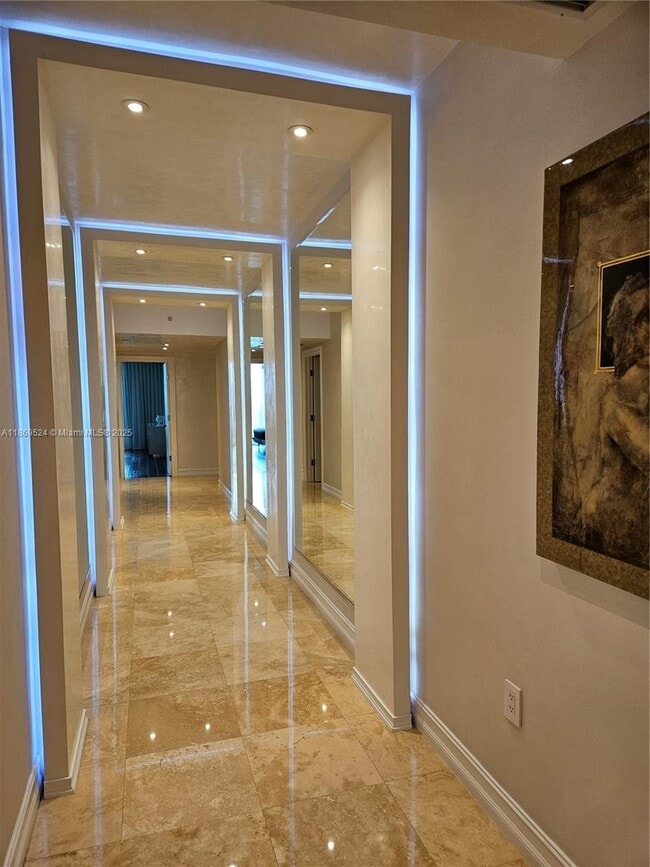 Foto del edificio - 3201 NE 183rd St