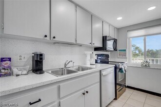 Building Photo - 7400 Estero Blvd