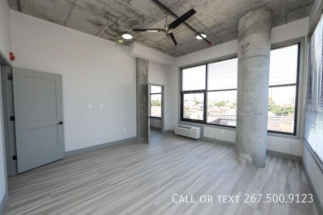 Building Photo - 1810 E Venango St