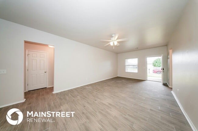Building Photo - 7601 Lipizzan Rd