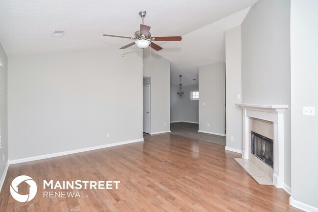 Foto del edificio - 4734 Waterfront Oak Dr