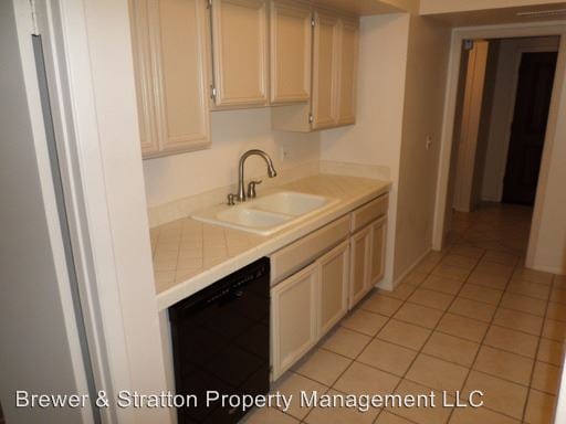 Building Photo - 6602 E Juniper Ave