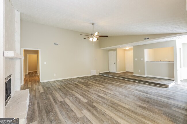 Foto del edificio - 299 Park Ridge Ct