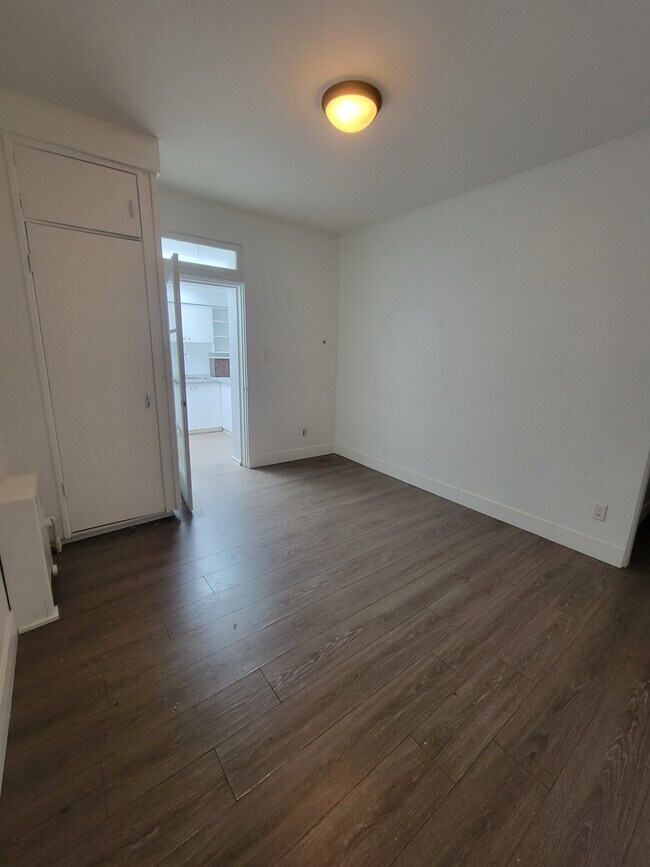 Photo du bâtiment - 9341-9341 Nowell St