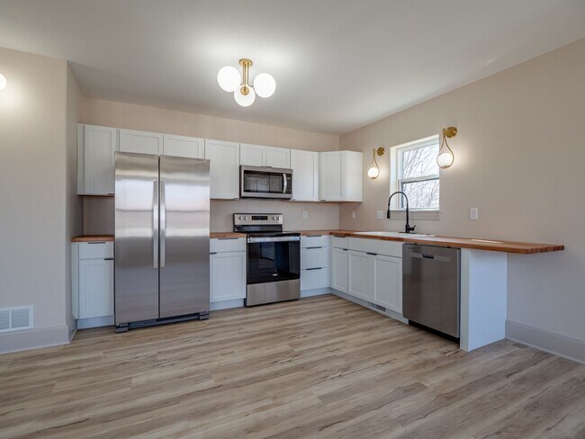 Foto del edificio - 922 9th St SE