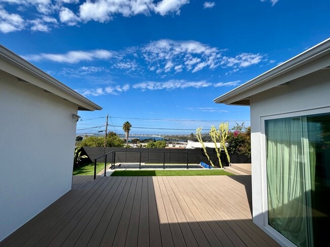 Foto del edificio - Stunning 3 Bedroom with Pool and Views in ...