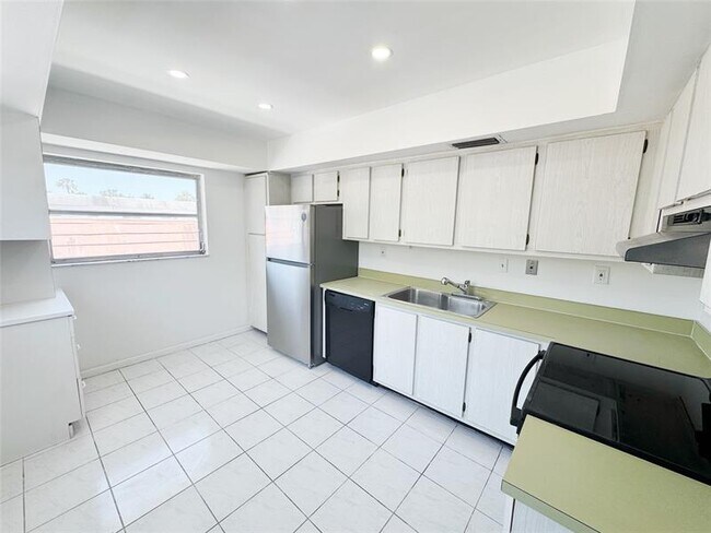 Foto del edificio - 336 SW 1st St