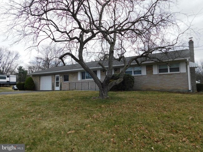 Building Photo - 1569 Frank Rd