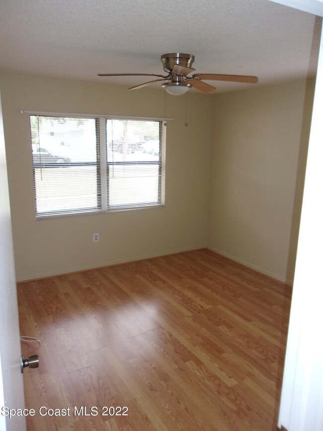 Building Photo - 3074 Sea Gate Cir