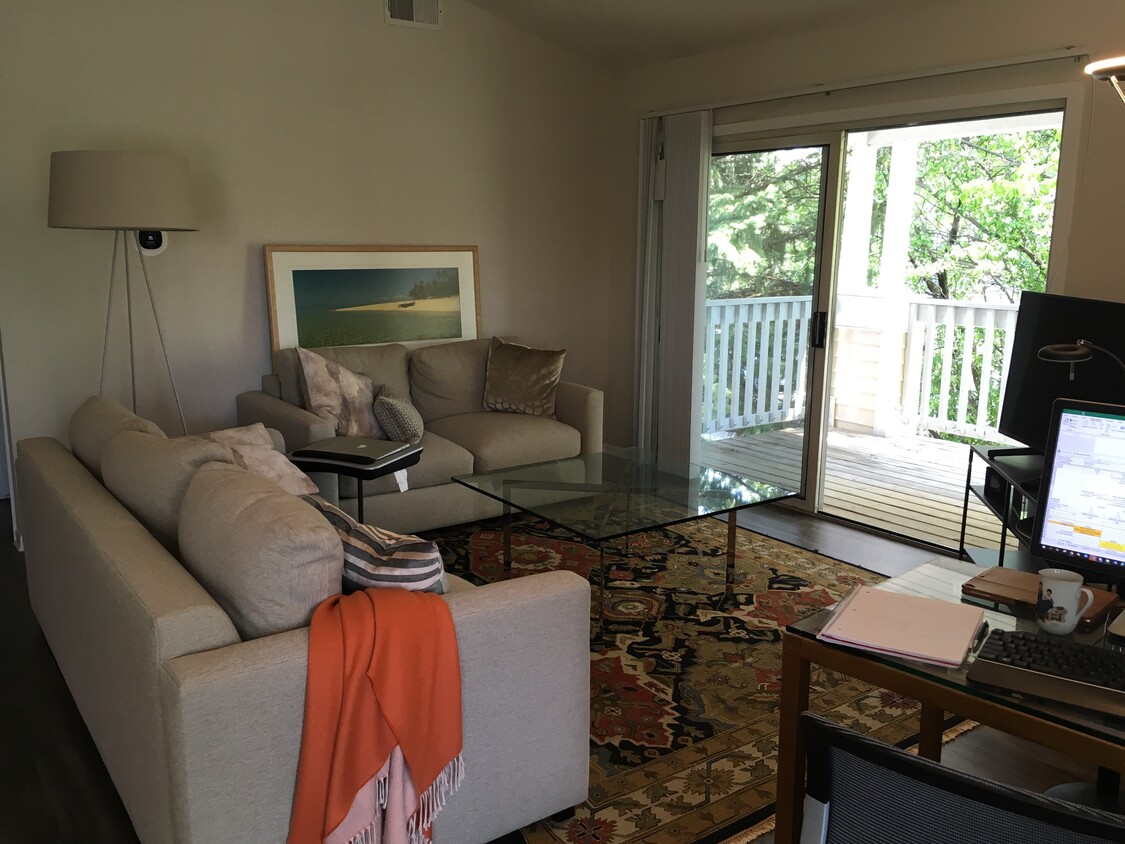 Foto principal - 1307 Ivy Ln