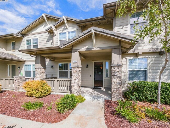 Building Photo - 912 Joree Ln