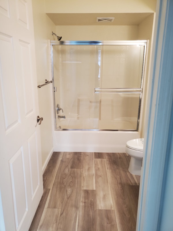 Foto principal - 1970 Columbia St