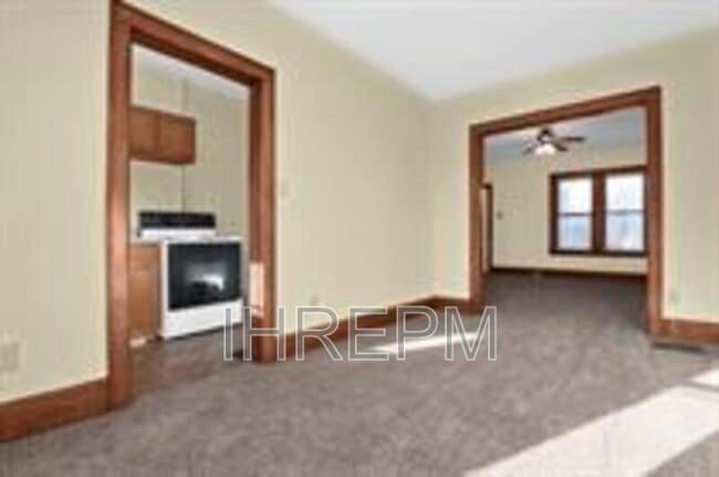 Foto del edificio - 1259 E Livingston Ave