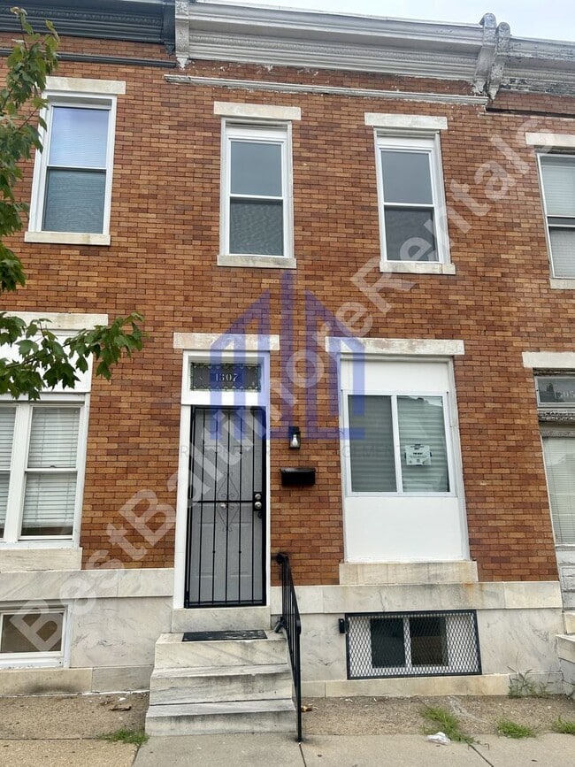 Building Photo - 1307 N Montford Ave