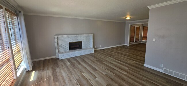 Building Photo - 5557 S 2200 W