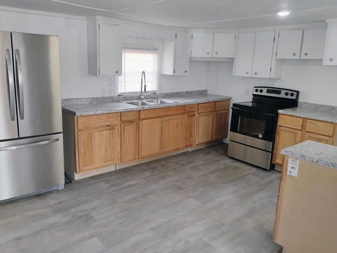 Building Photo - 339 Co Rd 139