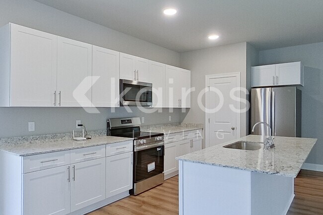 Foto del edificio - 22851 Monterey Ave