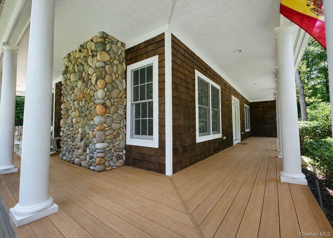 Building Photo - 49 Woodville Rd