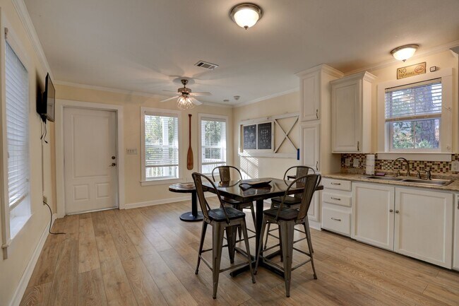 Foto del edificio - Point Clear Creek Cottage