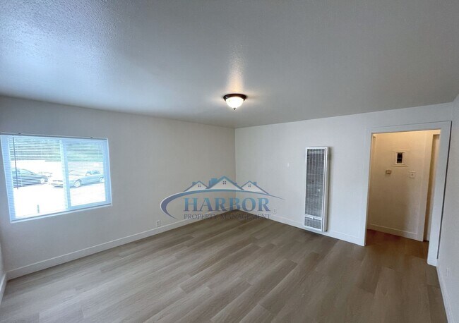 Foto del edificio - 840-842 1/2 W. Sepulveda Street